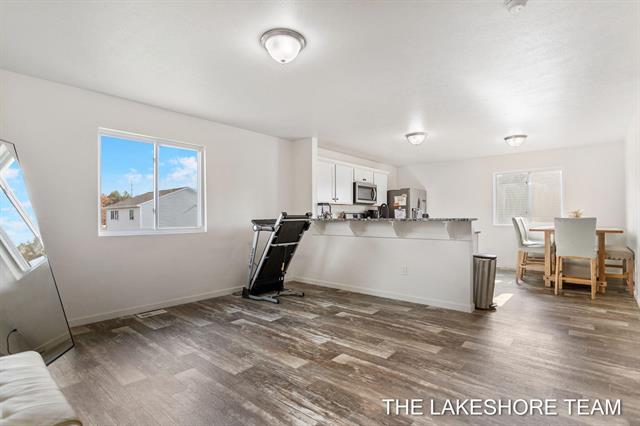 Builiding view eleven for 1211 Jayberry, Holland, MI. 49424