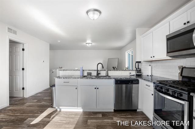 Builiding view seventeen for 1211 Jayberry, Holland, MI. 49424