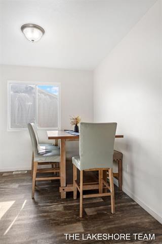 Builiding view twenty one for 1211 Jayberry, Holland, MI. 49424