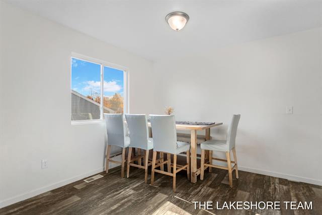 Builiding view twenty for 1211 Jayberry, Holland, MI. 49424