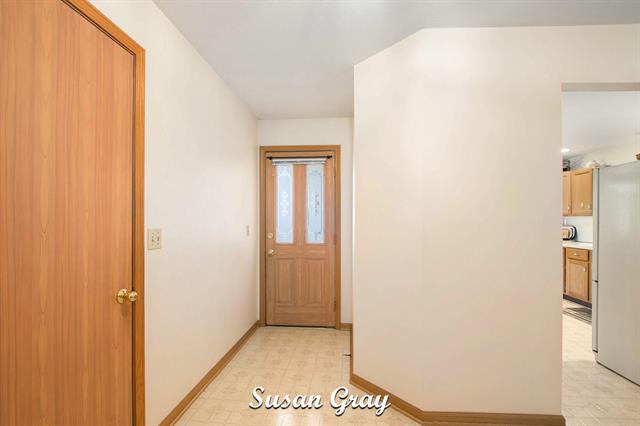 Builiding view eight for 886 Creekridge, Holland, MI. 49423