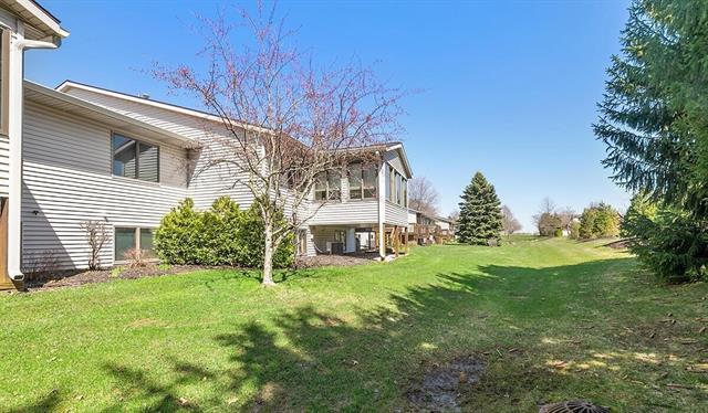 Builiding view eighteen for 886 Creekridge, Holland, MI. 49423