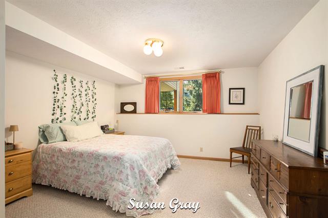 Builiding view sixteen for 886 Creekridge, Holland, MI. 49423