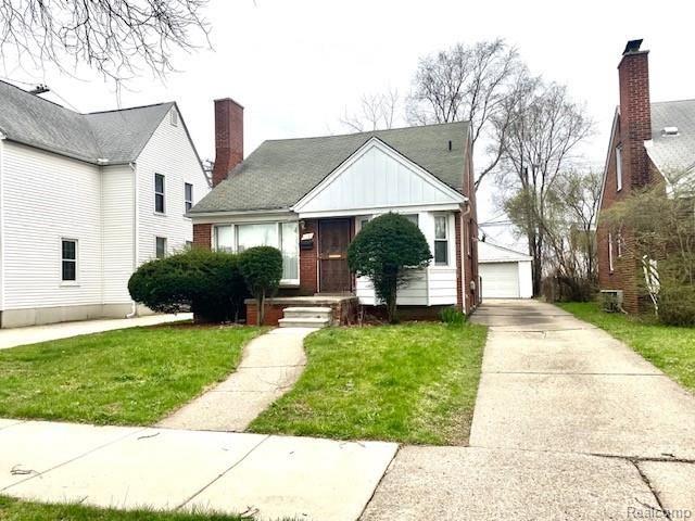 front view for 8035 Pinehurst Street, Detroit, Mi. 48204