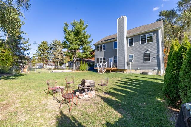 Builiding view forty six for 404 Stryker, South Lyon, MI. 48178