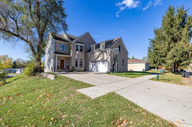 Builiding view forty two for 404 Stryker, South Lyon, MI. 48178