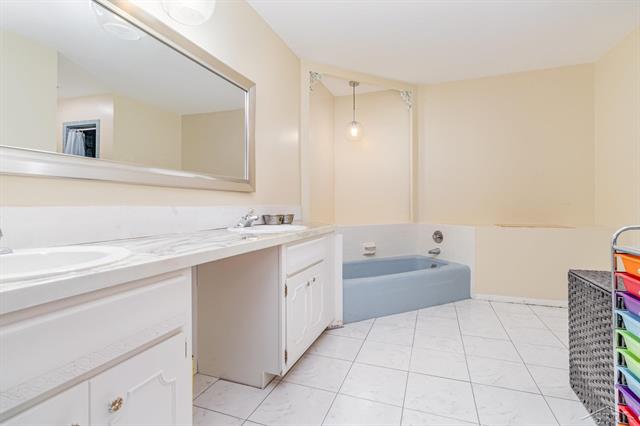 Builiding view thirteen for 11025 Higley Circle, Schoolcraft, MI. 49087