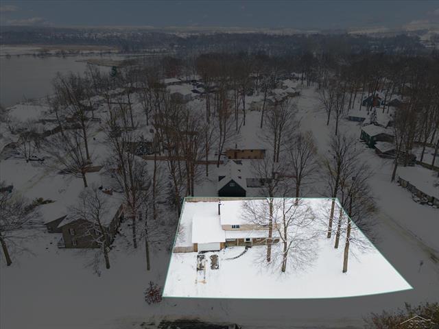 Builiding view thirty for 11025 Higley Circle, Schoolcraft, MI. 49087