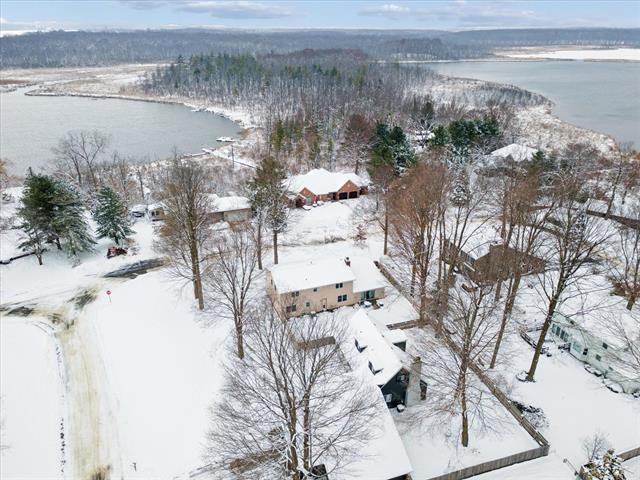 Builiding view twenty four for 11025 Higley Circle, Schoolcraft, MI. 49087