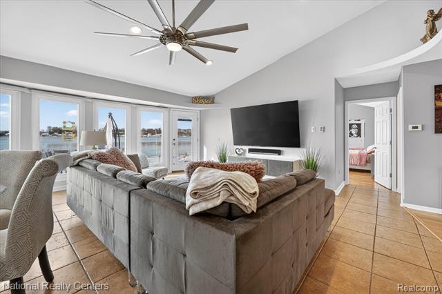 Builiding view six for 560 Black Oaks, Howell, MI. 48843