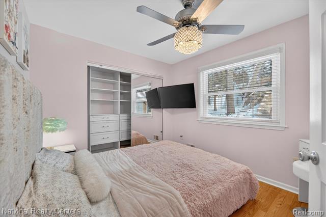 Builiding view twenty nine for 560 Black Oaks, Howell, MI. 48843