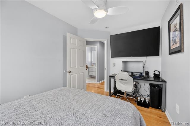 Builiding view twenty seven for 560 Black Oaks, Howell, MI. 48843