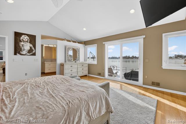 Builiding view twenty two for 560 Black Oaks, Howell, MI. 48843