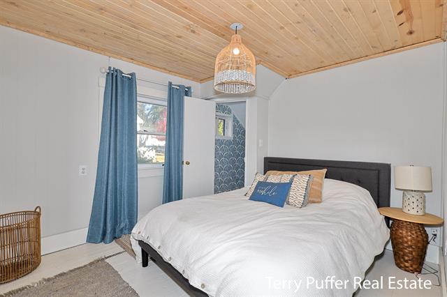 Builiding view seven for 305 Robert, Ludington, MI. 49431