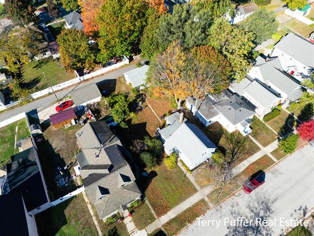 Builiding view thirty nine for 305 Robert, Ludington, MI. 49431