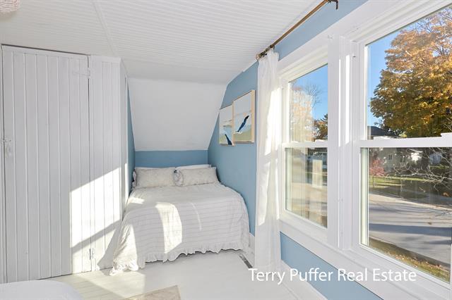 Builiding view twenty one for 305 Robert, Ludington, MI. 49431