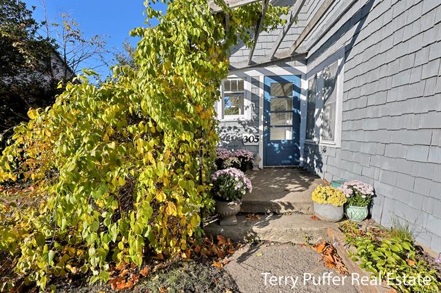 Builiding view twenty seven for 305 Robert, Ludington, MI. 49431