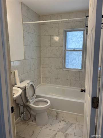 Builiding view fourteen for 6387 Auburn, Detroit, MI. 48228