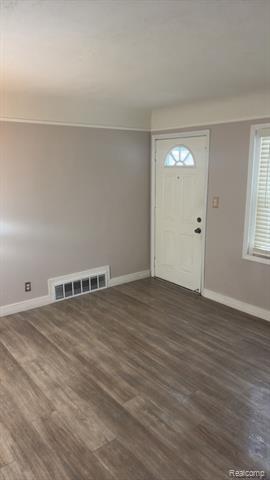 Builiding view nineteen for 6387 Auburn, Detroit, MI. 48228