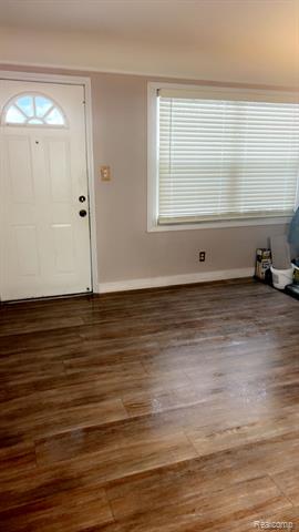 Builiding view ten for 6387 Auburn, Detroit, MI. 48228