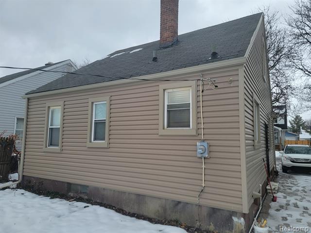 Builiding view thirty one for 6387 Auburn, Detroit, MI. 48228