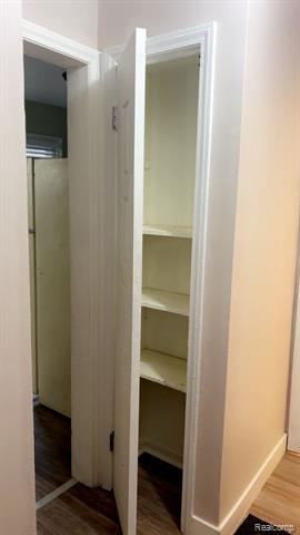 Builiding view twenty four for 6387 Auburn, Detroit, MI. 48228