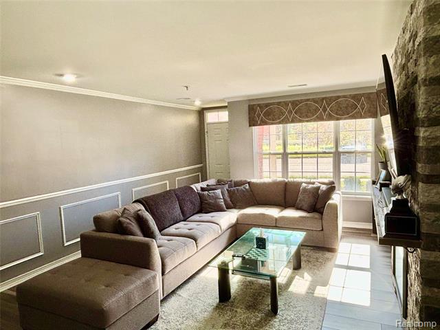 Builiding view six for 11405 Woods, Utica, MI. 48317