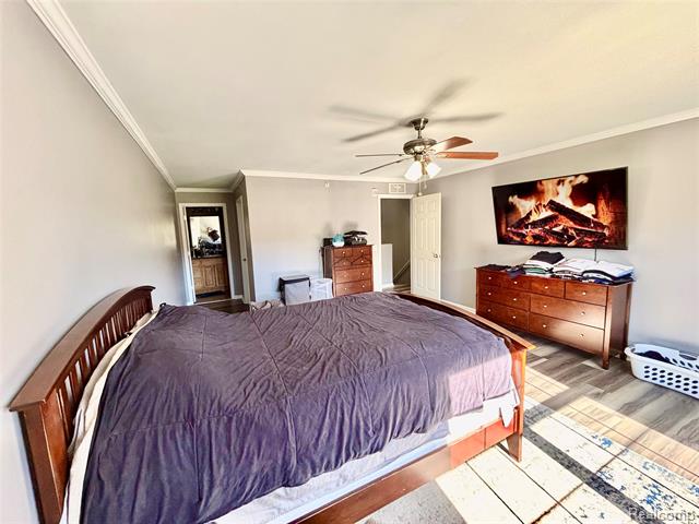 Builiding view sixteen for 11405 Woods, Utica, MI. 48317