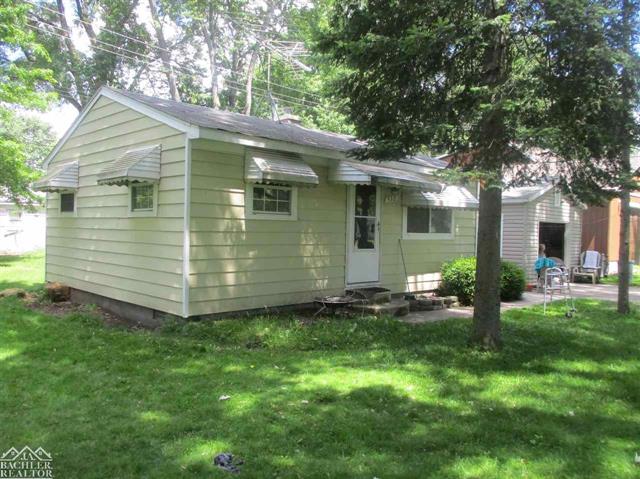 front view for 932 Liberty, Algonac, Mi. 48001