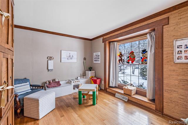 Builiding view nineteen for 5348 Mccandlish, Grand Blanc, MI. 48439