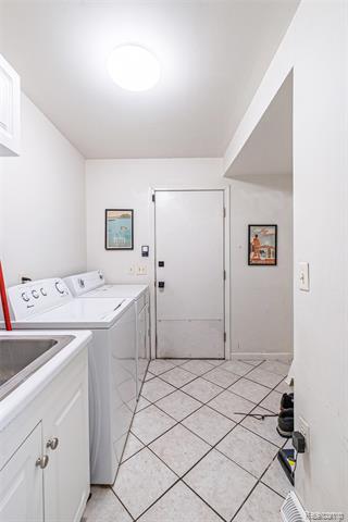 Builiding view twenty one for 5348 Mccandlish, Grand Blanc, MI. 48439