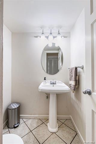 Builiding view twenty for 5348 Mccandlish, Grand Blanc, MI. 48439