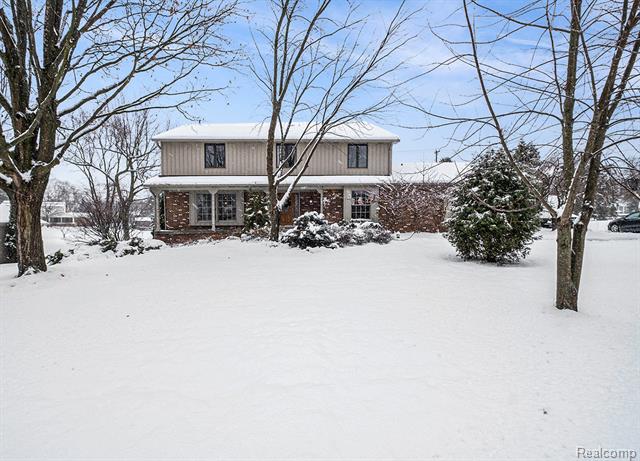 Builiding view two for 5348 Mccandlish, Grand Blanc, MI. 48439