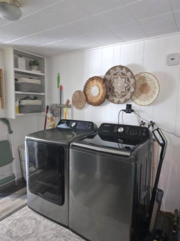 Builiding view nine for 4325 Indian, Battle Creek, MI. 49017