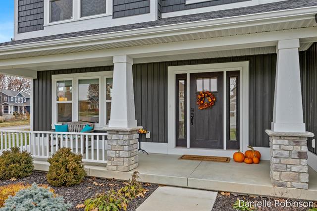 Builiding view three for 3361 Box Elder Drive, Jenison, MI. 49428