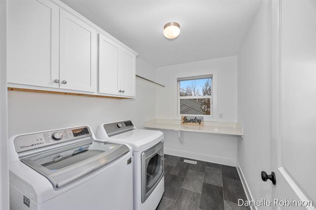 Builiding view twenty four for 3361 Box Elder Drive, Jenison, MI. 49428