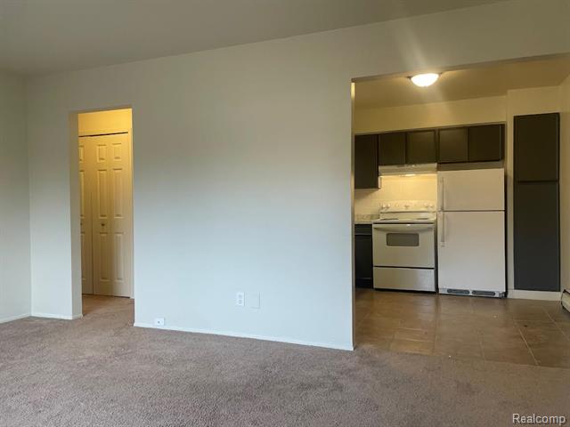 Builiding view four for 59425 10 Mile, South Lyon, MI. 48178