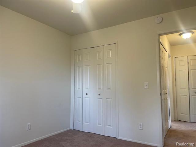 Builiding view ten for 59425 10 Mile, South Lyon, MI. 48178