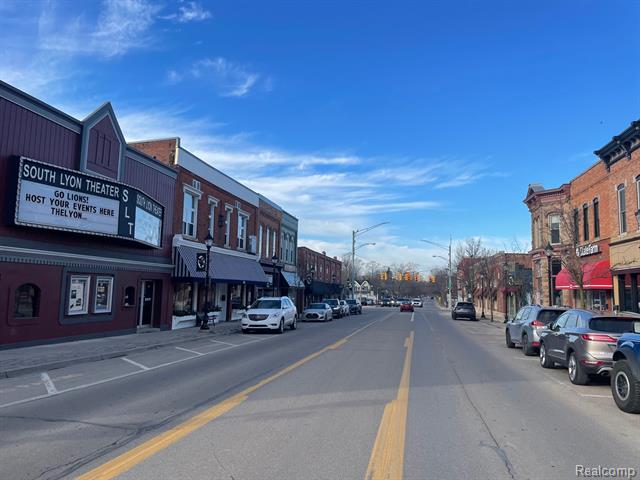 Builiding view thirteen for 59425 10 Mile, South Lyon, MI. 48178