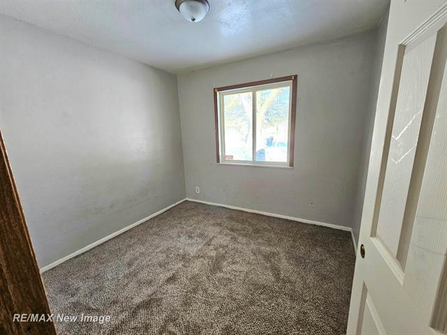 Builiding view fourteen for 505 Yale, Saginaw, MI. 48602