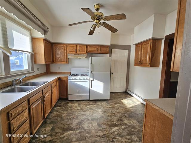 Builiding view nine for 505 Yale, Saginaw, MI. 48602