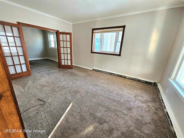 Builiding view nineteen for 505 Yale, Saginaw, MI. 48602