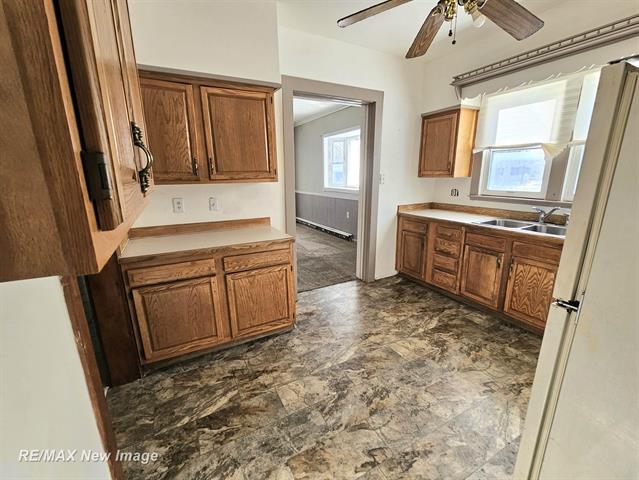 Builiding view ten for 505 Yale, Saginaw, MI. 48602