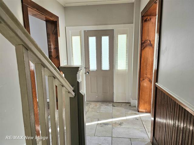 Builiding view three for 505 Yale, Saginaw, MI. 48602