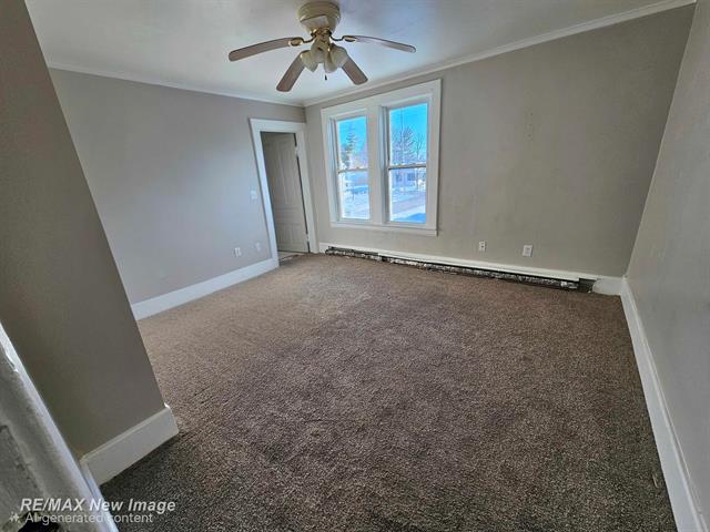 Builiding view twenty eight for 505 Yale, Saginaw, MI. 48602