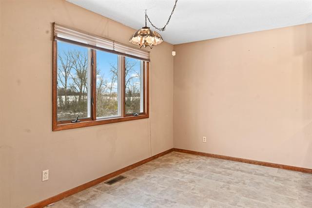 Builiding view eight for 182 Twin Lakes Dr., Onsted, MI. 49265