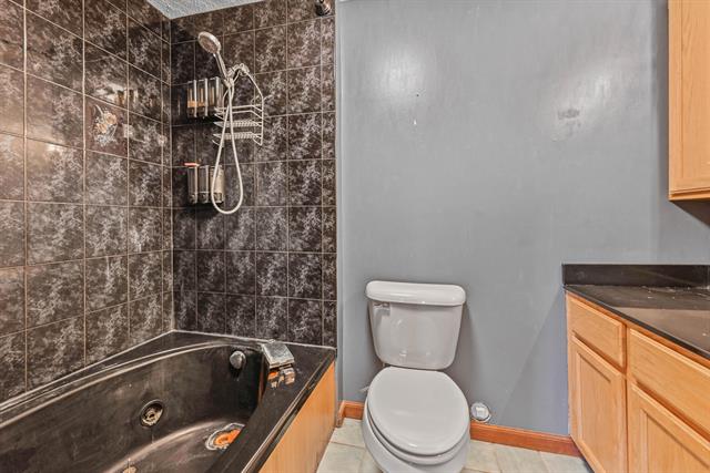 Builiding view thirteen for 182 Twin Lakes Dr., Onsted, MI. 49265