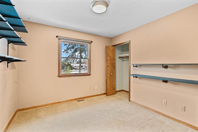 Builiding view twenty one for 182 Twin Lakes Dr., Onsted, MI. 49265