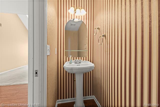 Builiding view fifteen for 6166 Natures Cove, Grand Blanc, MI. 48439