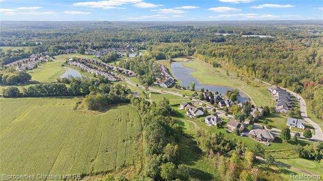 Builiding view forty four for 6166 Natures Cove, Grand Blanc, MI. 48439